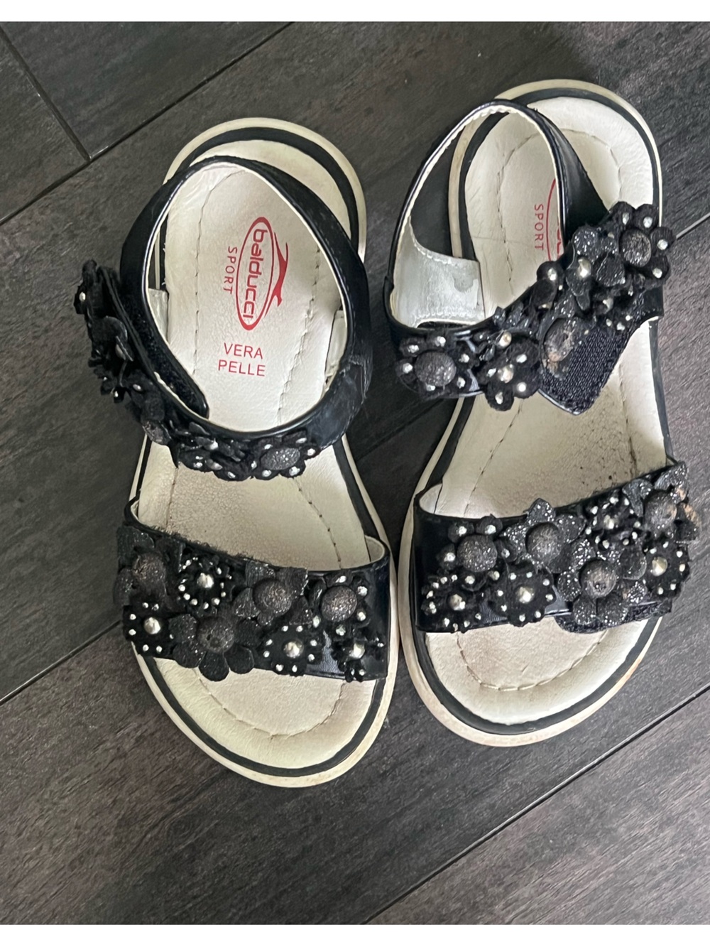 Girls Black Floral Embellished Sandals - Vera Pelle